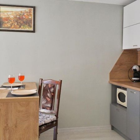 Cozy Studio Near The Park With Huge Verandah. Велико-Тирново Екстер'єр фото