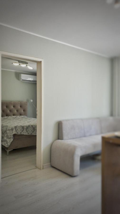Cozy Studio Near The Park With Huge Verandah. Велико-Тирново Екстер'єр фото